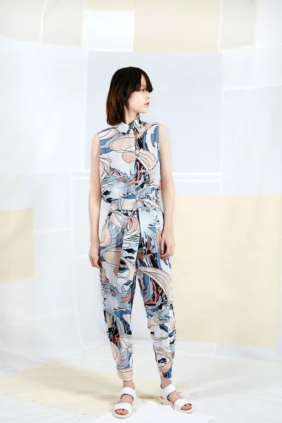Look 12